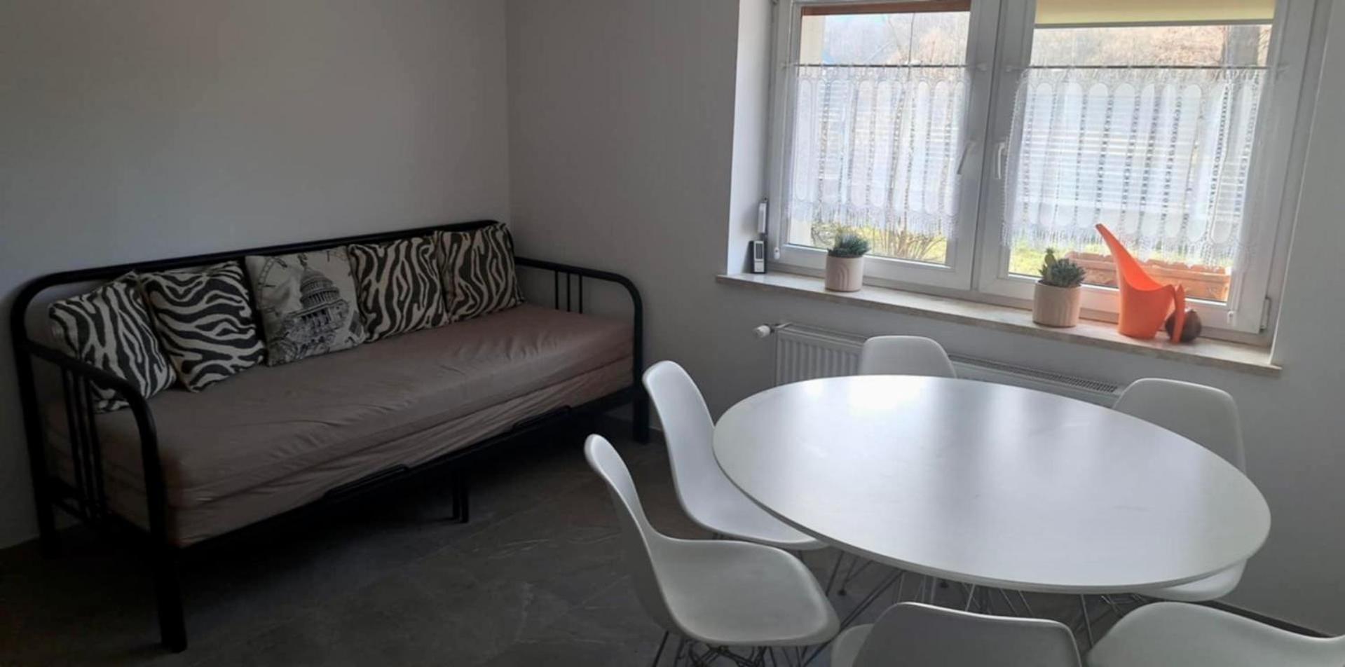 Apartment Mieszkanie Na Wylacznosc Jelesnia